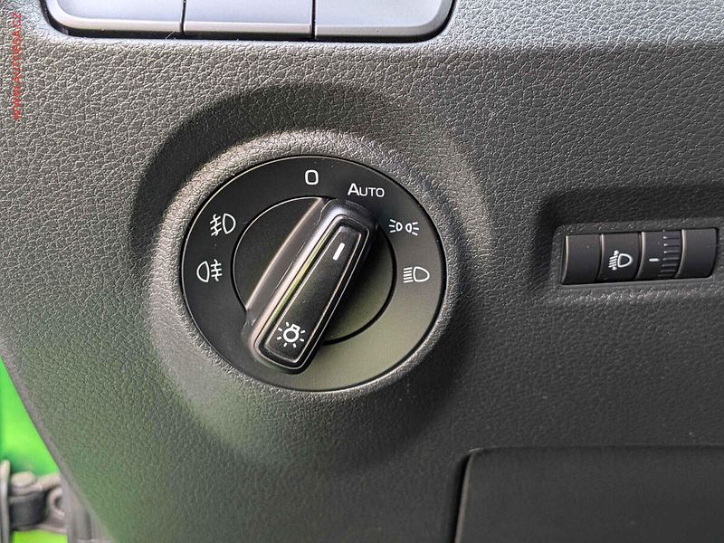 Škoda Fabia (2016) 1.2 TSi, 2.maj,ČR, Style - fotka 12 z 15