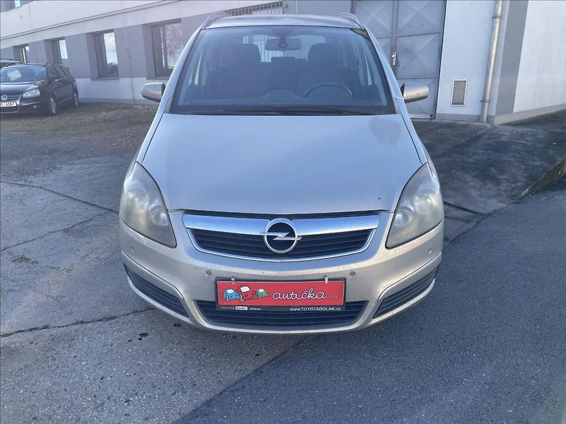 Opel Zafira 1,9 CDTI*88kW*7.míst*Servis - fotka 2 z 36