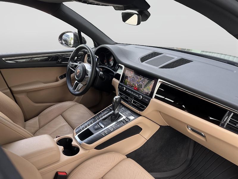 Porsche Macan (2019) S - fotka 22 z 25