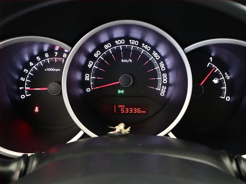Kia Venga (2014) 1.4 CVVT - fotka 9 z 12