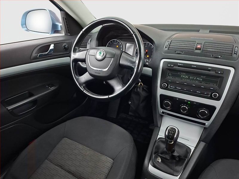 Škoda Octavia (2011) 1.6 TDI, Tempomat - fotka 7 z 13