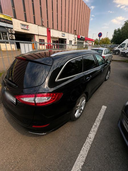 Ford Mondeo (2015) 2.0 TDCi 4×4, Titanium, ČR sv. - fotka 4 z 22