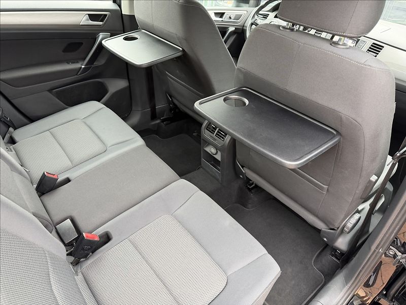 Volkswagen Golf Sportsvan 1.4 TSI Comfortline - fotka 17 z 18