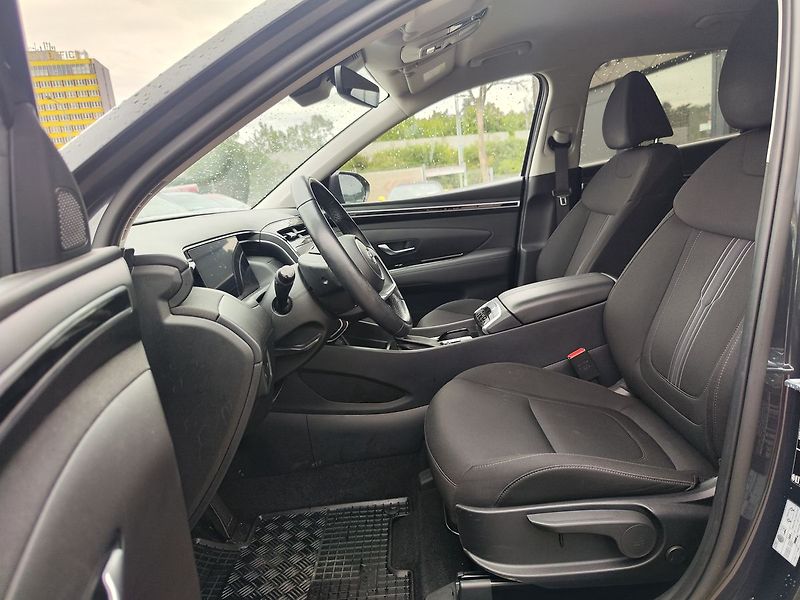 Hyundai Tucson 1.6 T-GDI/110kW Smart Navi DCT - fotka 14 z 34