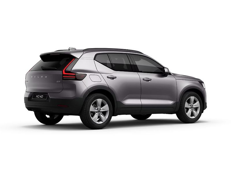 Volvo XC40 PLUS B3 FWD 120kW - fotka 8 z 13