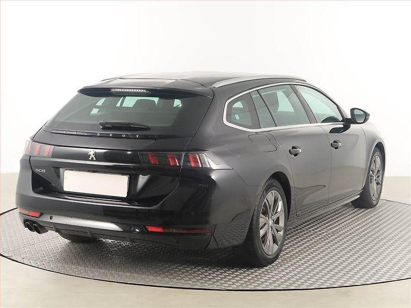 Peugeot 508 (2020) 2.0 BlueHDi, Automat, Navi - fotka 5 z 18