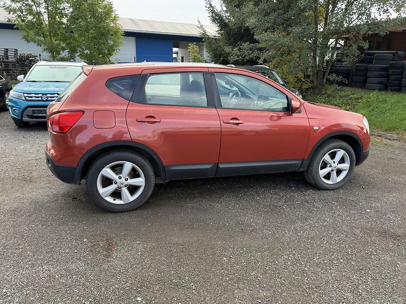Nissan Qashqai 2.0 DCI 110 kw 4x4 AUTOMAT - fotka 7 z 22