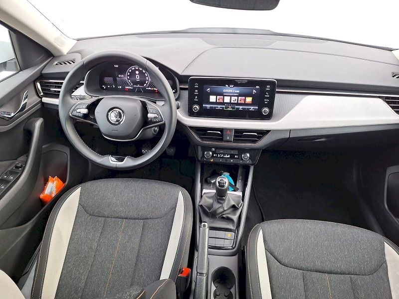 Škoda Kamiq (2024) 1.0TSI / 85 kW / 6MP / TOP SEL - fotka 5 z 29