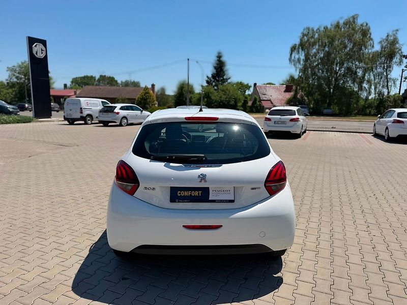 Peugeot 208 ACTIVE 1.2PT 82 MAN5 - fotka 16 z 23