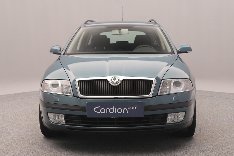 Škoda Octavia 1.9 TDI COMBI CZ 1.maj - fotka 15 z 28