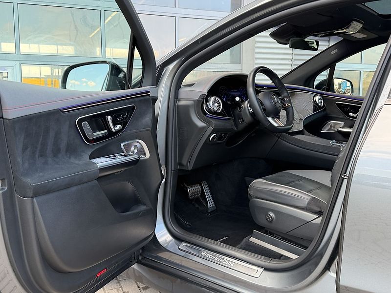 Mercedes-Benz EQE 500 AMG 4MATIC SUV - fotka 22 z 35