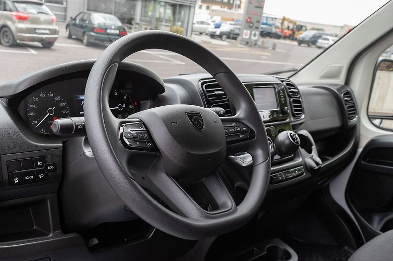 Peugeot Boxer 2.2 BlueHDi L4H3*ZÁRUKA*ČR 1.M - fotka 13 z 23