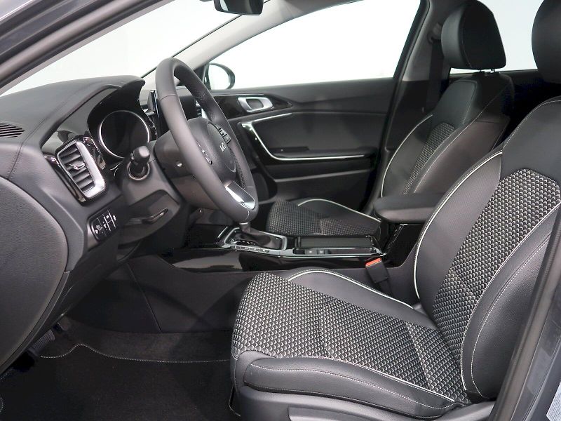 Kia XCeed (2025) TOP 1.5T-GDI 103KW DCT - fotka 13 z 35