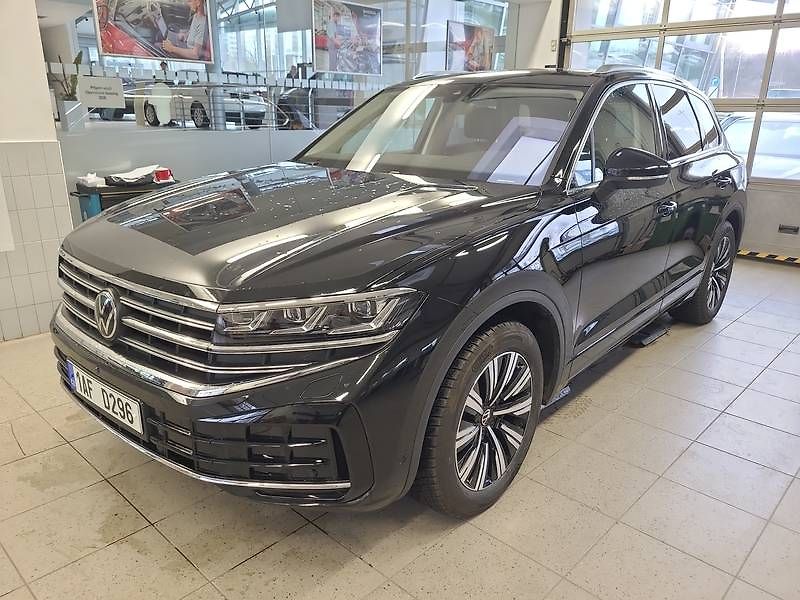 Volkswagen Touareg 3.0 TDI 210 kW Rezervace