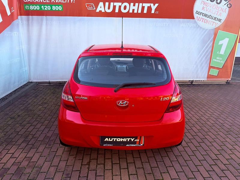 Hyundai i20 1.2, ČR, 1.Maj, Klimatizace - fotka 7 z 18