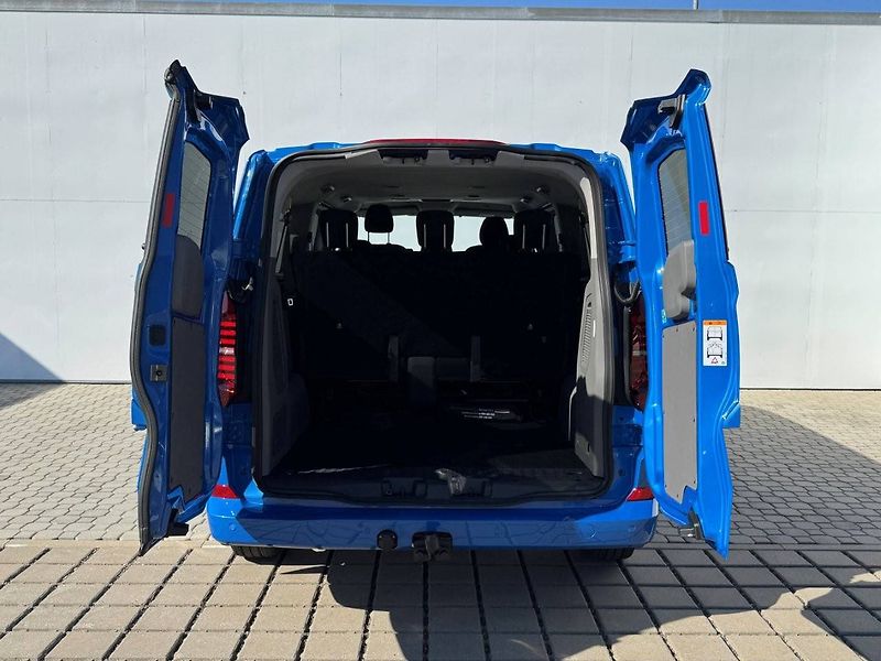 Volkswagen Caravelle (2026) 17kWh Life DR 2,5TSI - fotka 4 z 23