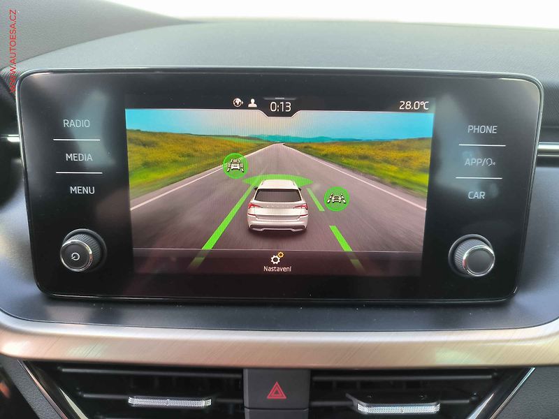 Škoda Kamiq (2021) 1.0 TSi, Style, DSG - fotka 13 z 23