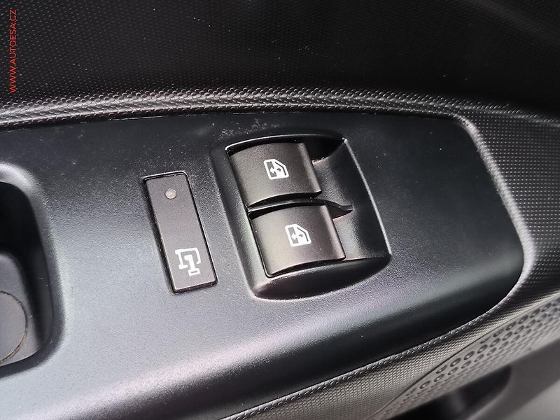 Opel Combo (2016) 1.6CDTi MAXi, ČR - fotka 16 z 19