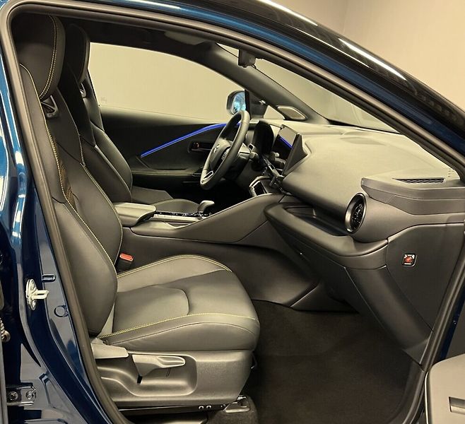 Toyota C-HR 2,0 HYBRID AT AWD EXECUTIVE PR - fotka 11 z 19