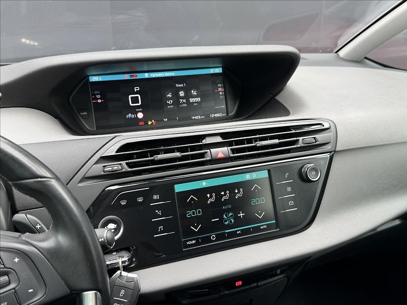 Citroën Grand C4 SpaceTourer 1,2 PureTech 130 EAT8 Feel - fotka 17 z 32