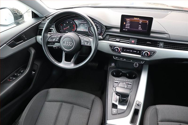 Audi A5 (2018) Sport 2.0 TDI - fotka 7 z 19
