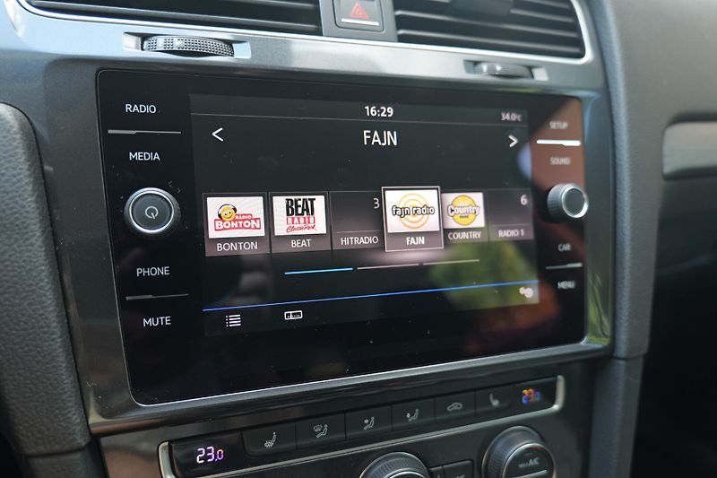 Volkswagen Golf 1.4 TSI AdTempomat Tažné Parko - fotka 24 z 27