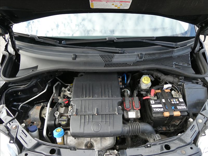 Fiat 500C 1,2 i 51kW klima, 2x kola - fotka 45 z 50