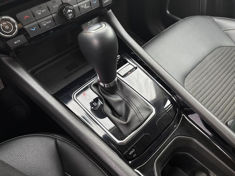 Jeep Compass 1.5 e-Hybrid 96KW Night Eagle - fotka 21 z 22