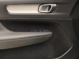 Volvo XC40 D3 AWD MOMENTUM AUT  - náhled 28