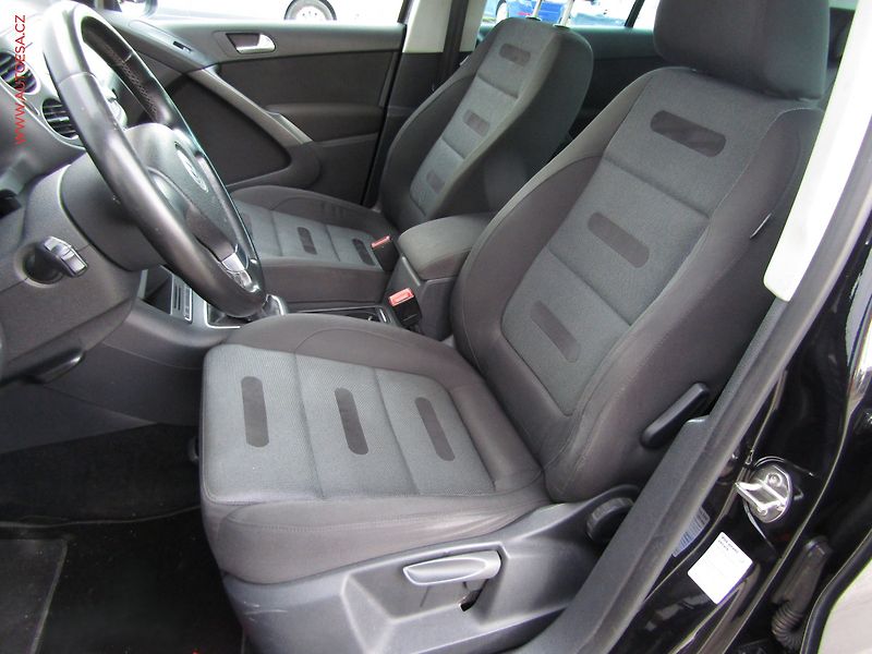 Volkswagen Tiguan (2008) 2.0 TDi 4x4, ČR, Sport - fotka 9 z 14