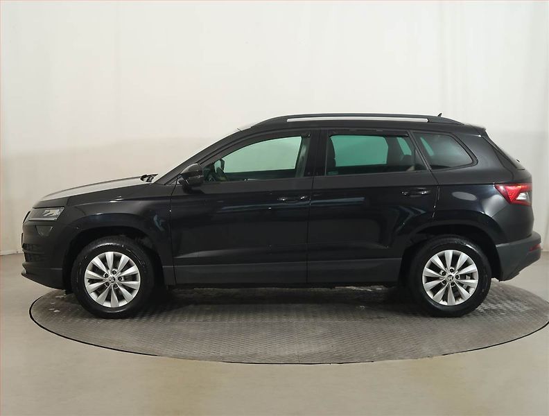 Škoda Karoq (2020) Ambition 1.0 TSI, Serv.kniha - fotka 3 z 20