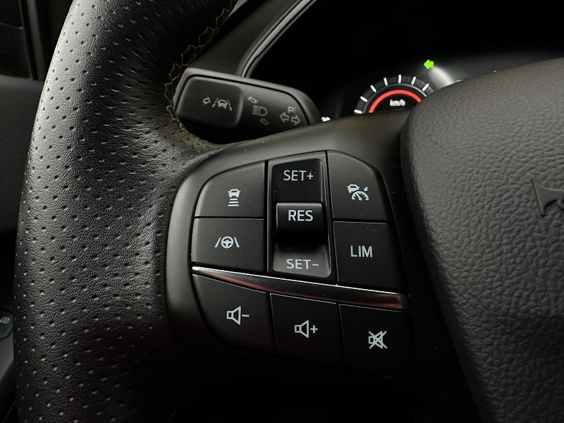 Ford Focus (2021) ST*Automat*206kW*1.Maj.B&O - fotka 12 z 42