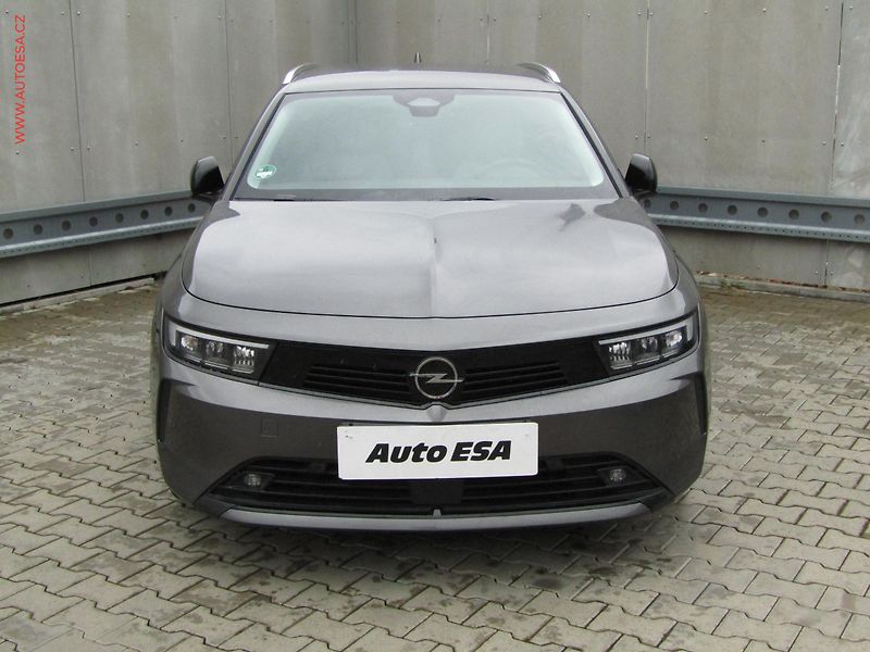 Opel Astra (2023) 1.5 CDTi, Elegance - fotka 2 z 22