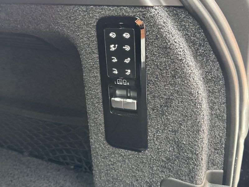 Land Rover Range Rover P530-AUTOBIOGRAPHY-R23-BLACK - fotka 45 z 50