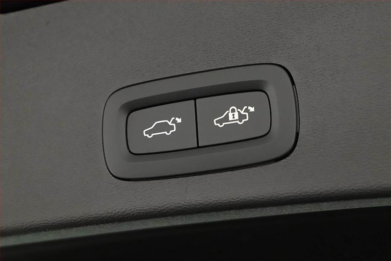 Volvo XC40 (2026) B3 - fotka 22 z 22
