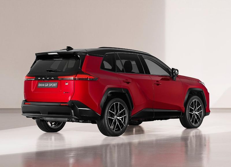 Toyota RAV4 (2026) NG26 2.5 HEV 4X4 - GR Sport - fotka 10 z 16