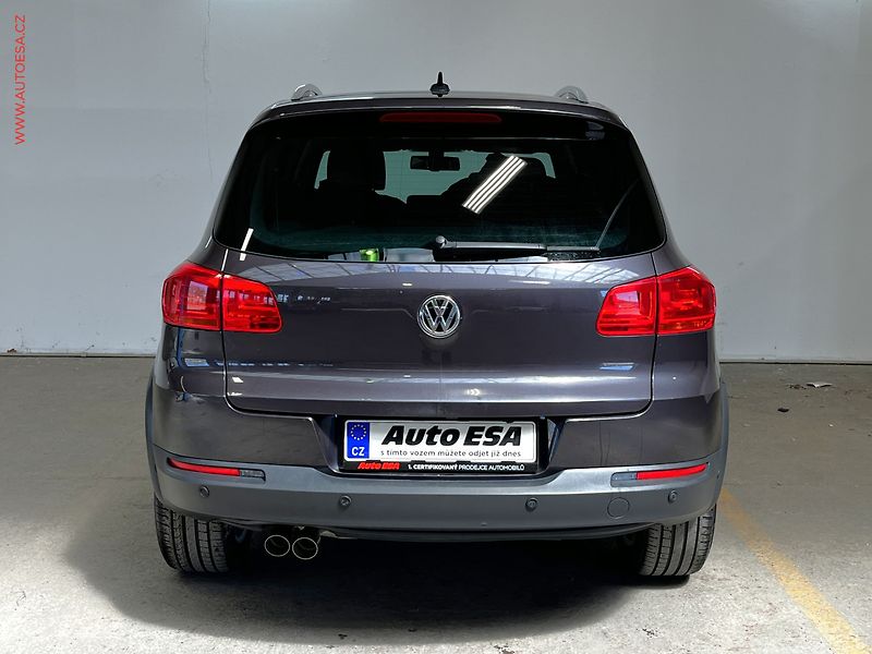 Volkswagen Tiguan (2016) 2.0 TDi, Lounge, bixen, navi - fotka 5 z 21