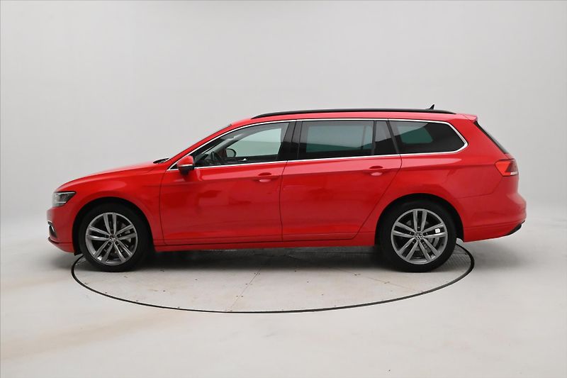 Volkswagen Passat 2,0 TDI 110 KW DSG BUSINESS Zá - fotka 8 z 31