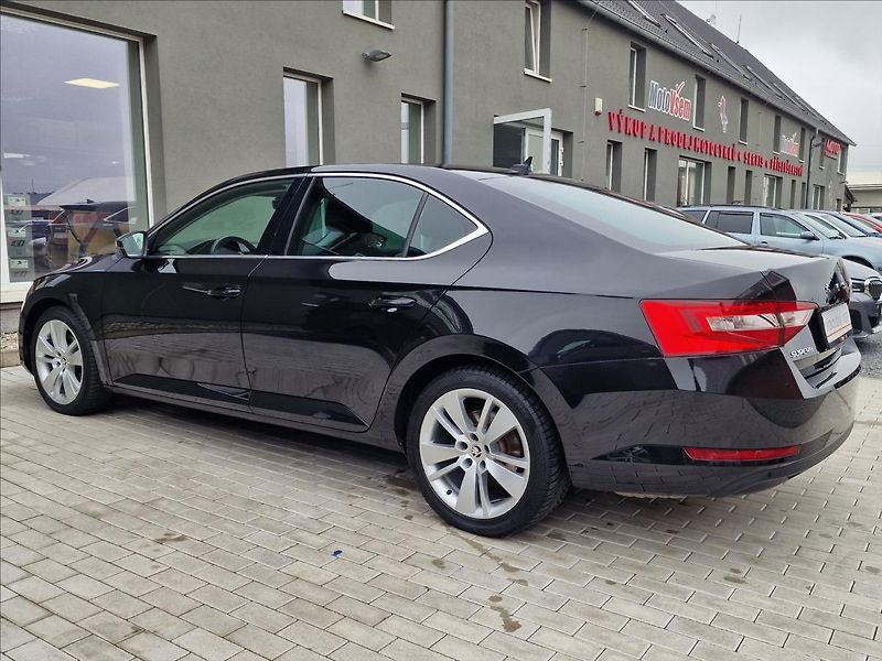 Škoda Superb 2.0TDI 147kW 4x4 DSG Style,ČR - fotka 7 z 50