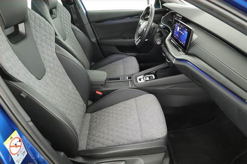 Škoda Octavia (2025) 1.5 eTSI mHEV, SPORTLINE - fotka 7 z 16
