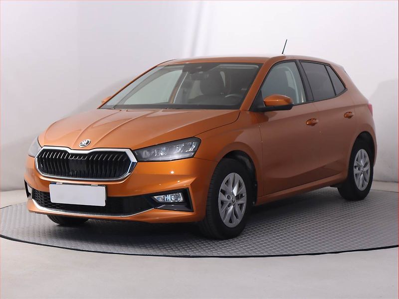 Škoda Fabia (2024) Selection 1.0 TSI, Serv.kniha - fotka 2 z 16