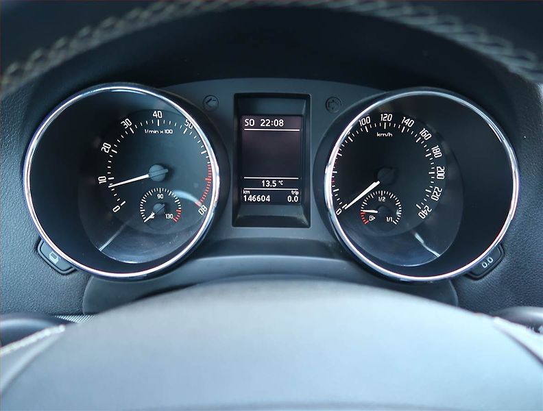 Škoda Yeti (2013) Adventure 1.4 TSI, Xenony - fotka 11 z 16