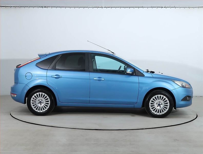 Ford Focus (2008) 1.8 16V, po STK, udržované - fotka 6 z 17
