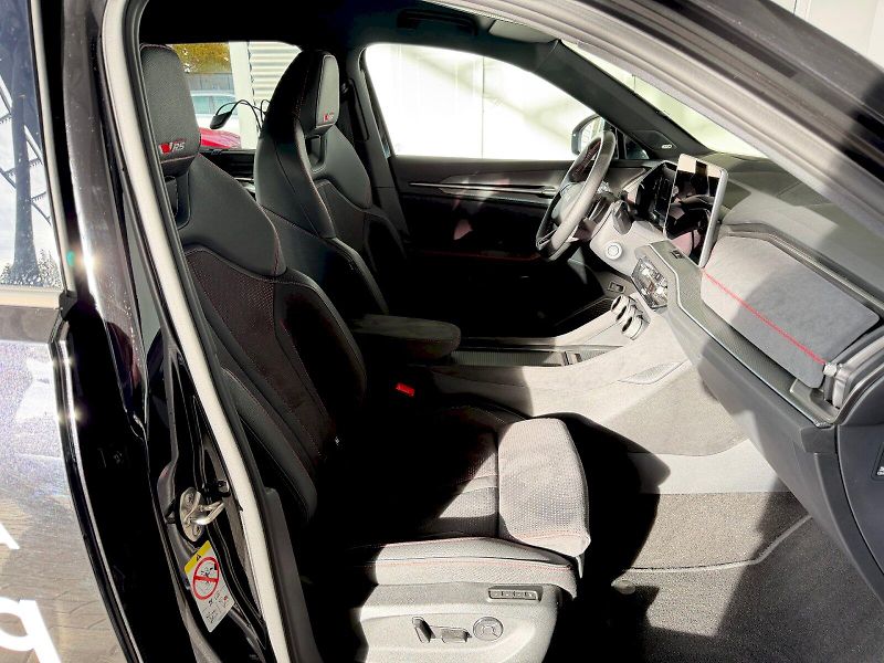 Škoda Kodiaq (2025) RS 2.0 TSI / 195 kW 4x4 DSG - fotka 28 z 31