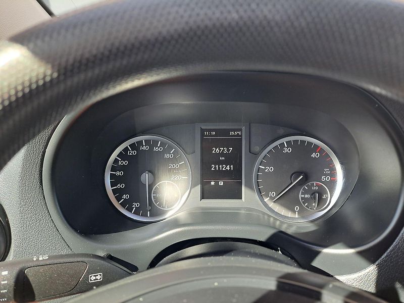 Mercedes-Benz Vito (2017) 109 CDI Long Comfort, 5 míst - fotka 25 z 31