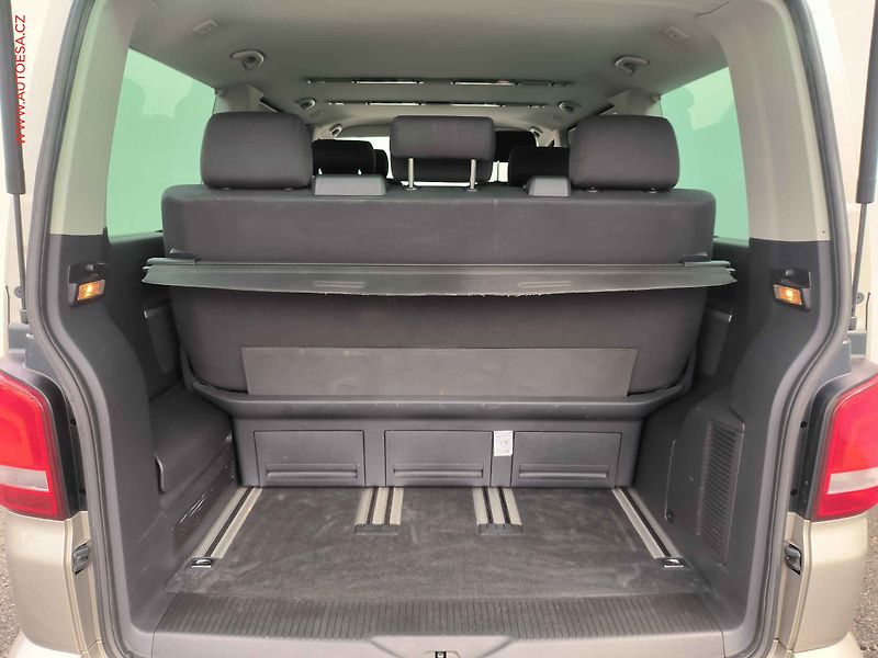 Volkswagen Multivan (2012) 2.0TDi, Comfortline, 103kW - fotka 7 z 19