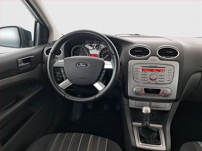 Ford Focus (2008) 1.6 16V, nová STK - fotka 7 z 17