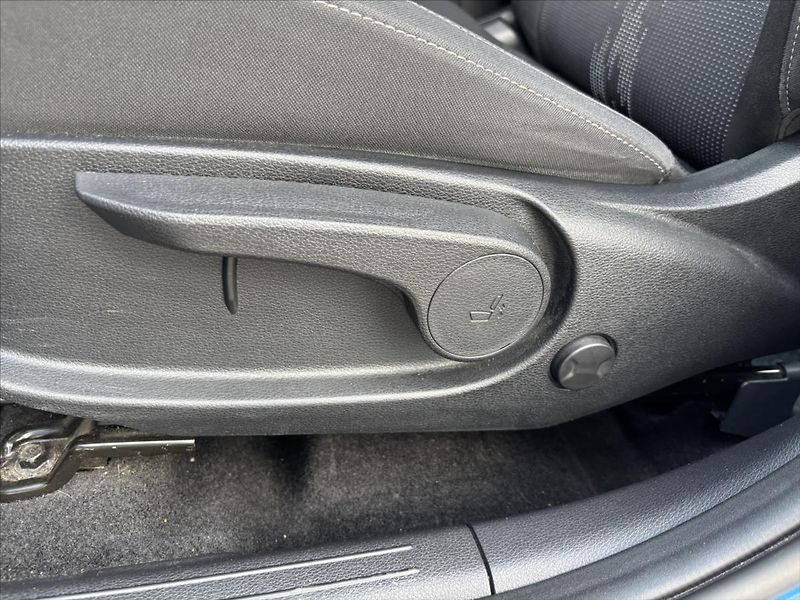 Kia Sportage 1,6 TGDi Exclusive ZÁRUKA NAVI - fotka 11 z 44