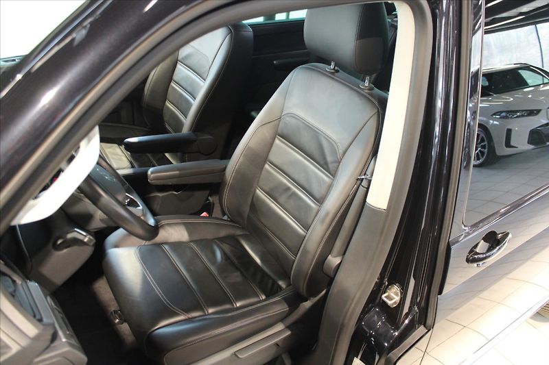 Volkswagen Multivan T6.1 TDi DSG 4Motion DCC/ACC/T - fotka 9 z 30