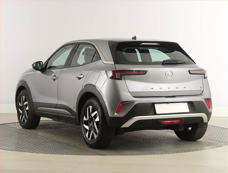 Opel Mokka (2022) Electric 50 kWh, SoH 93% - fotka 4 z 26